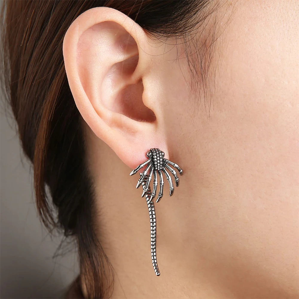 Vintage Monster Spider Earrings Punk Rock Hip Hop Gothic Style High Quality Stainless Steel Fashion Earrings for Men and Women